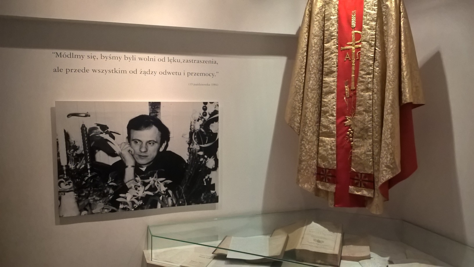 2016-visit-to-warsaw-and-to-the-museum-of-blessed-father-jerzy-popieluszko-21